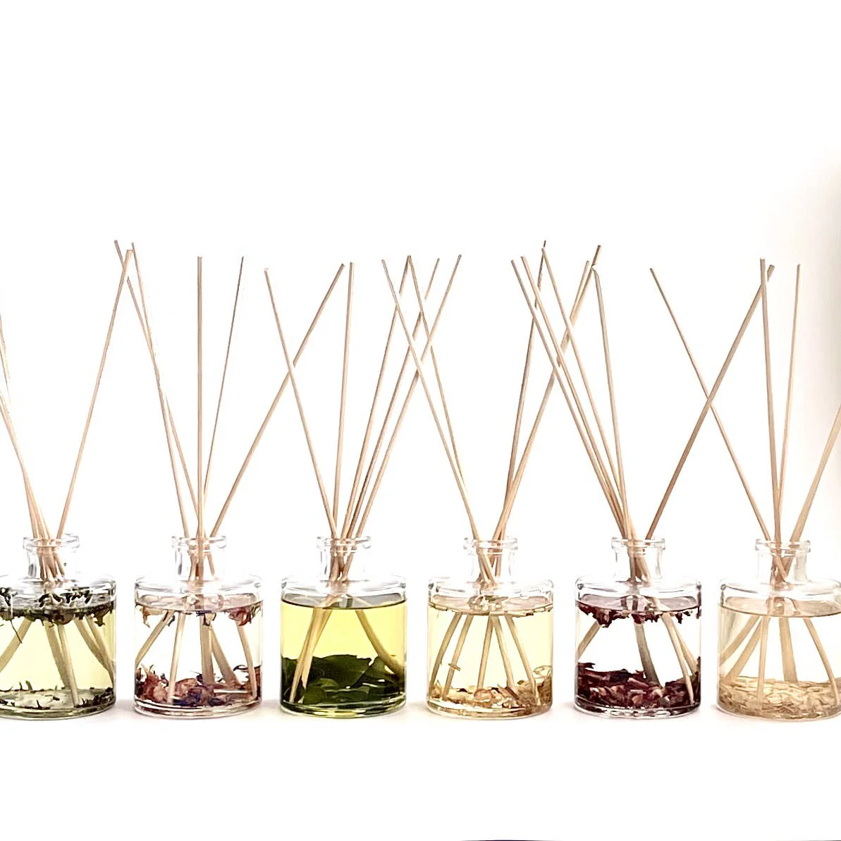 Rose Sandalwood : Reed Diffuser NECTAR REPUBLIC