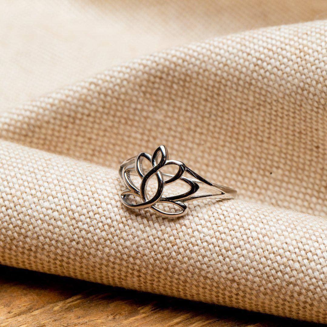 Ring Lotus Bloem - Verzilverd - Geluksring - Schoonheid