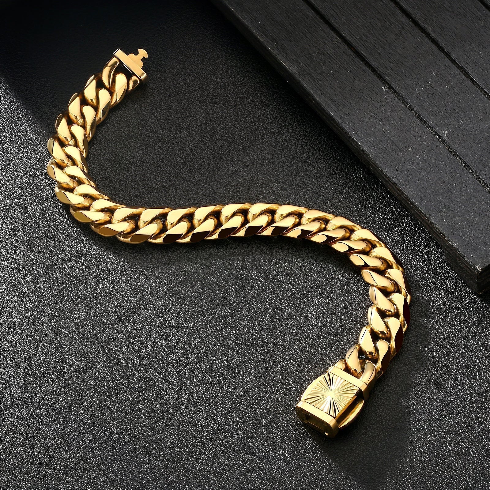 Big Daddy 12mm Miami Cuban Link Gold Bracelet 7.5 Inch (Defect)