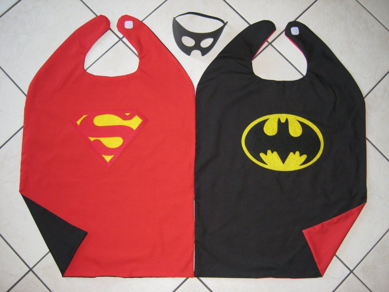 Child Batman and Superman Reversible Cape 4712