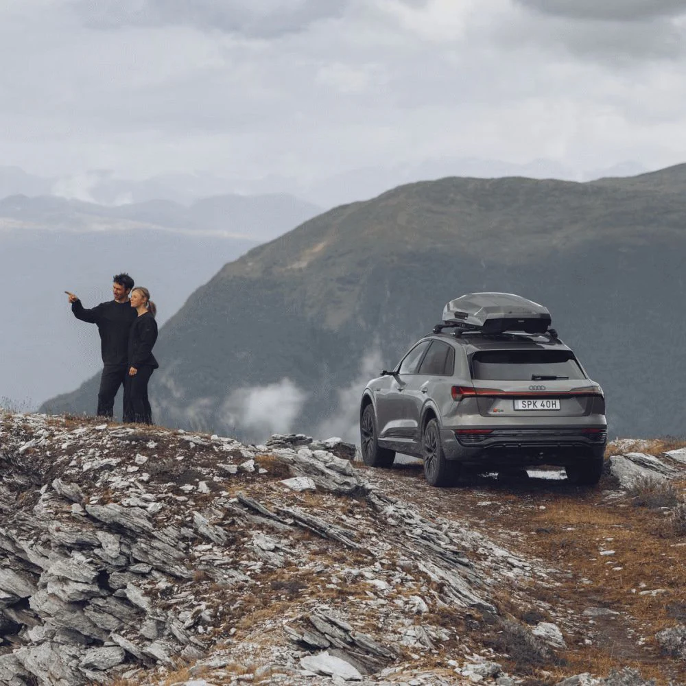 Thule Motion 3 XXL Dakkoffer Zwart Glanzend 600L