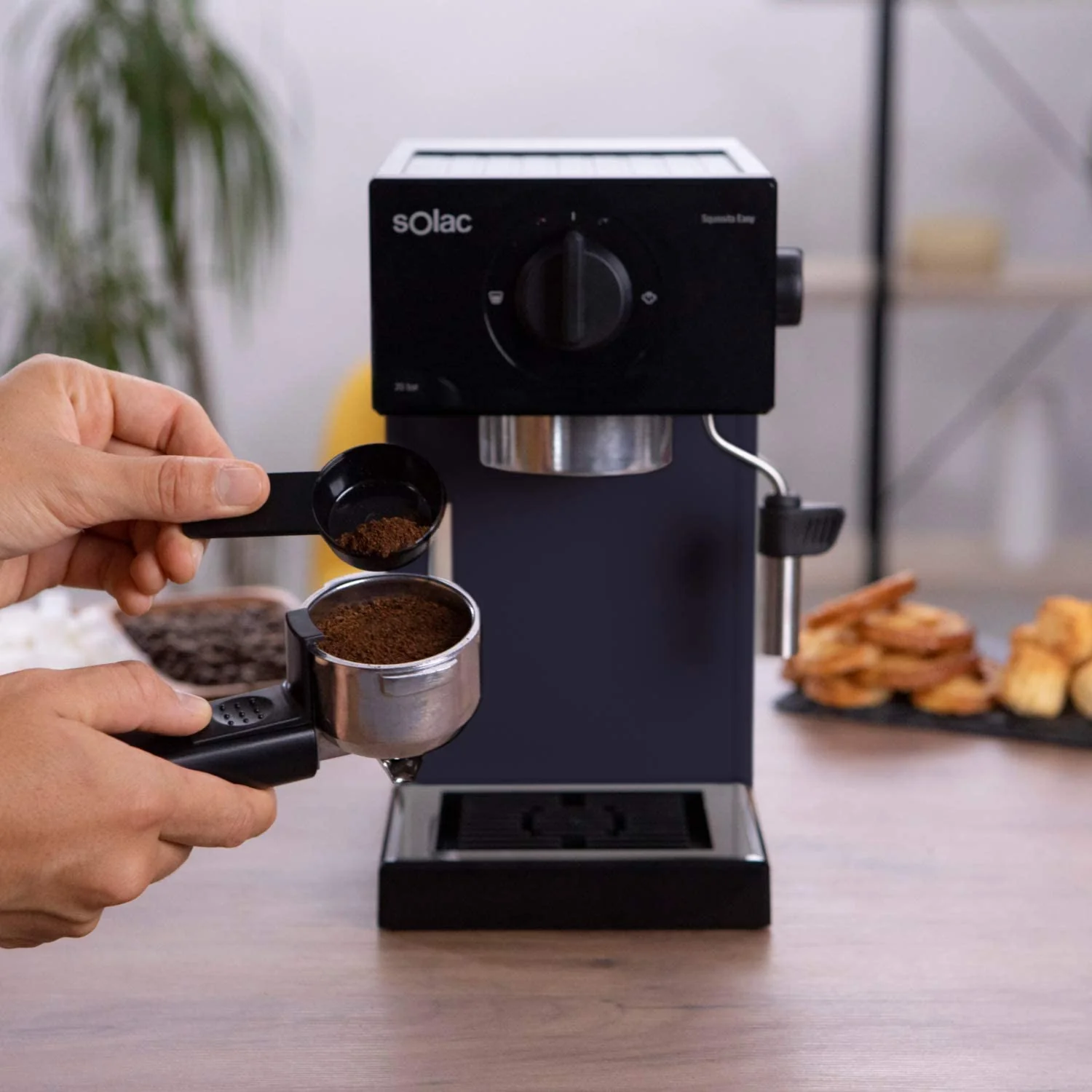 Macchina Da Caffè Espresso E Cappuccino 1050w