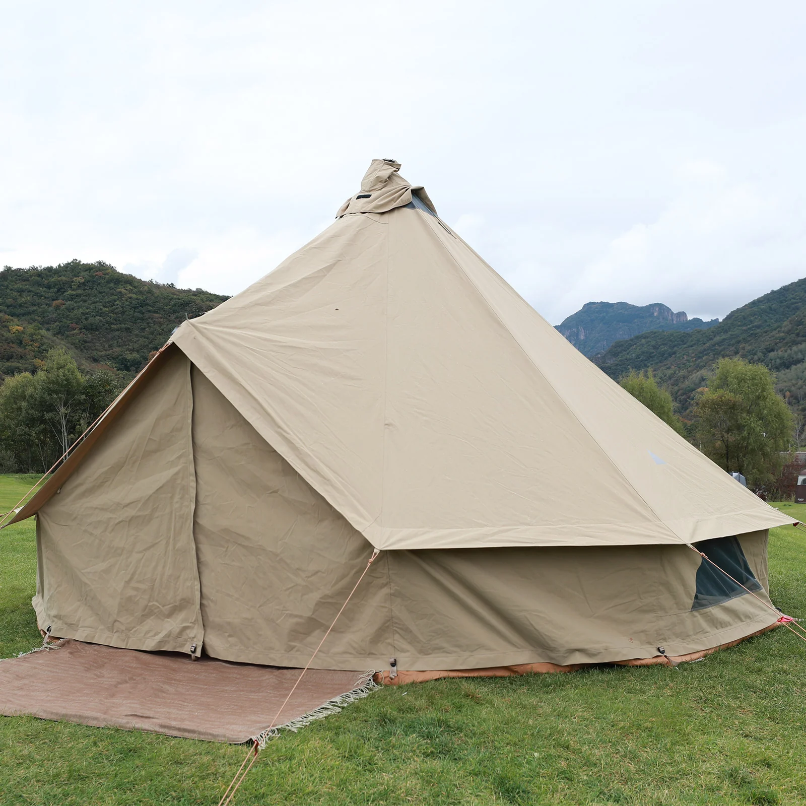 2025 KingCamp Khan 400 – Tienda tipi espaciosa para 6 personas, mezcla técnica de algodón, ventilación flexible y montaje rápido