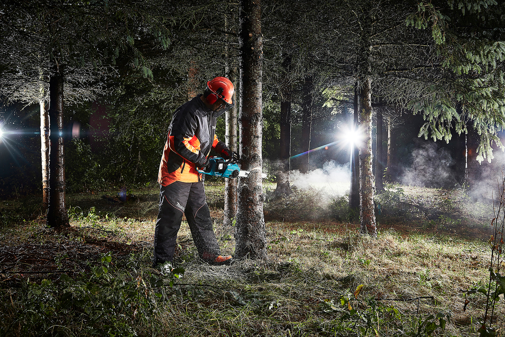 Makita Chainsaw LXT ®DUC353