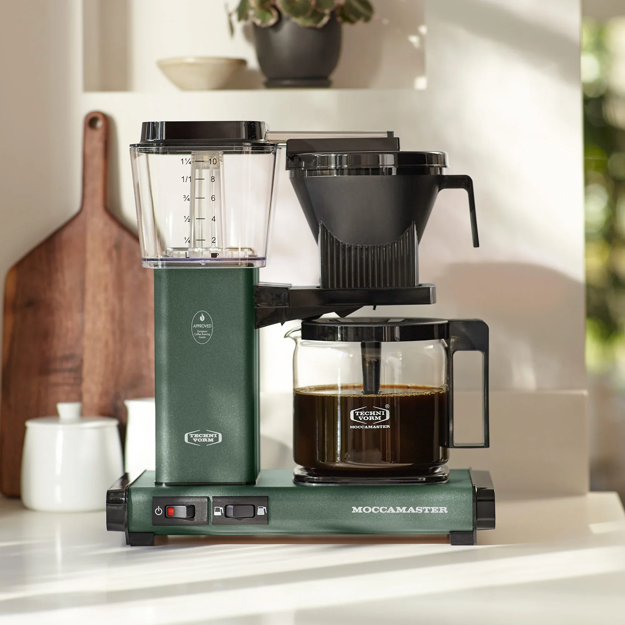 Moccamaster KBGV Select 10-Cup Coffee Maker in Juniper