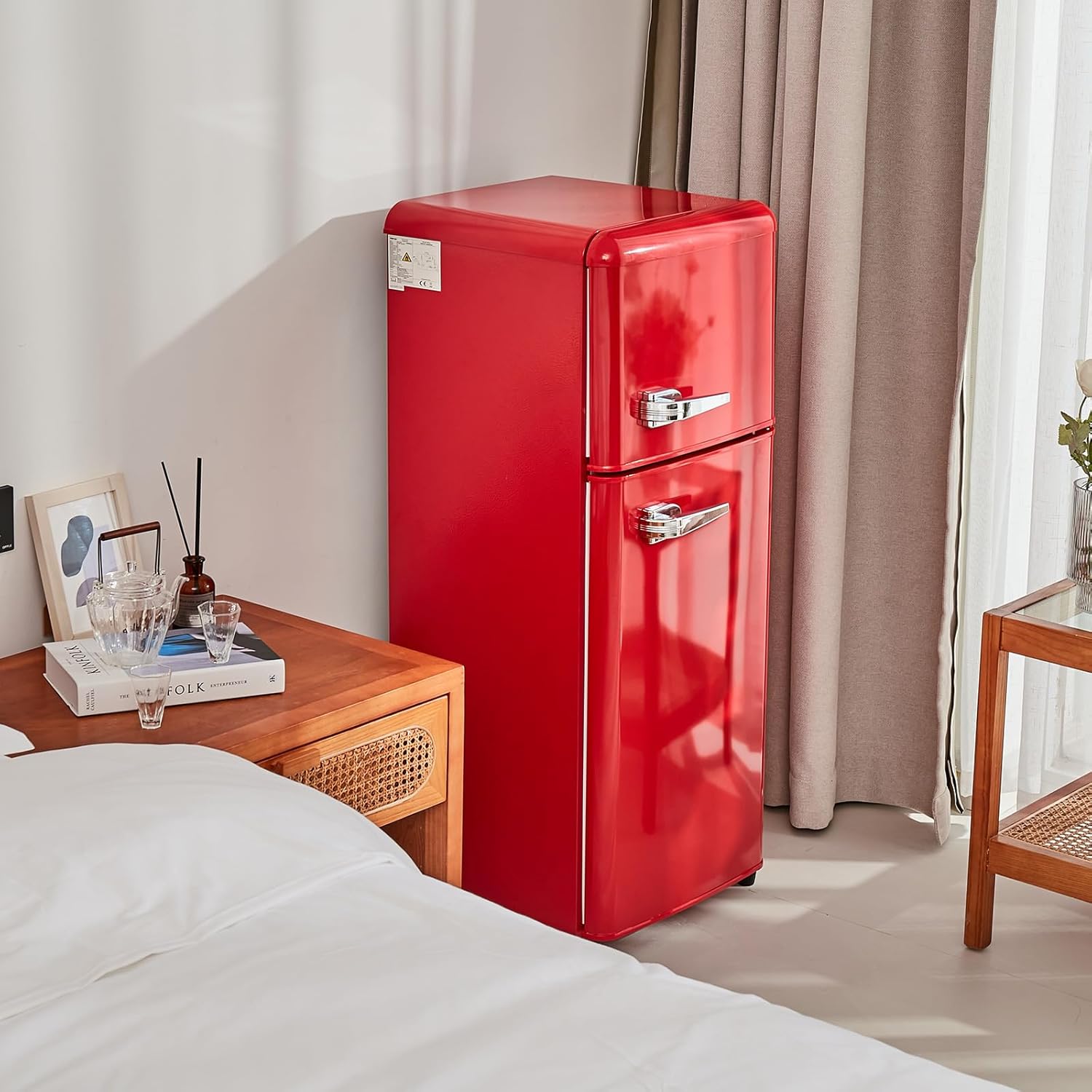 DRIXNO Retro-Kühlschrank. Kühl-Gefrier-Kombination, 105.5 cm hoch, 41 cm breit, zweitürig, mit 92 Liter Gesamtvolumen, 28 Liter Gefriervolumen. Türregale und Glasregale. 181 kWh/Jahr,