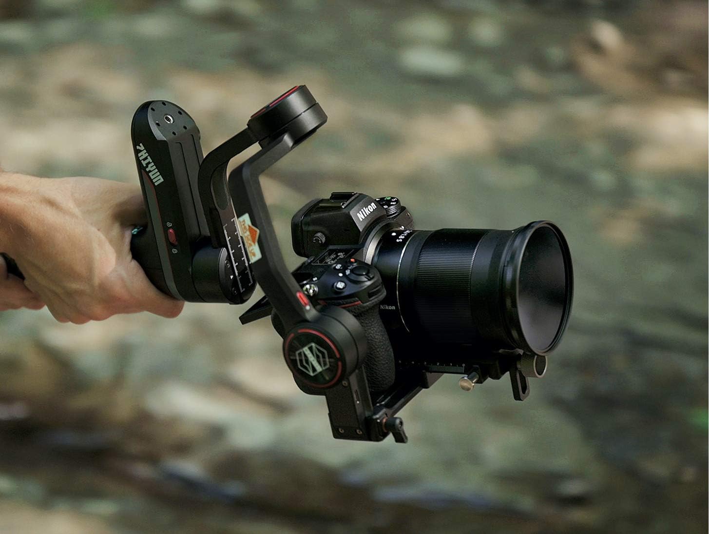 Nikon Z 6II - Cámara Full Frame- Kit con Objetivo 24-70 mm, F4