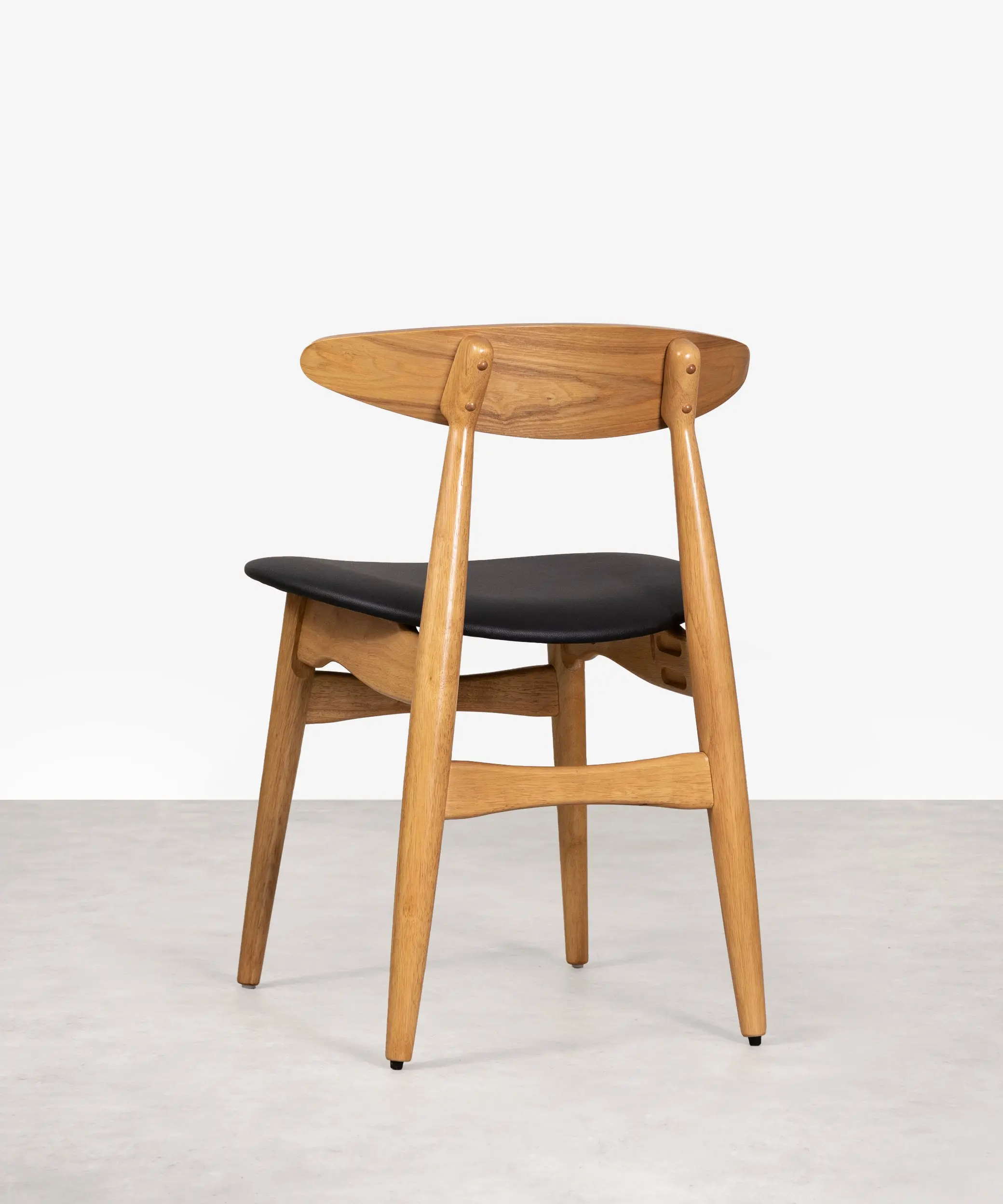 Silla de Comedor en Madera Acolchada Kyoto