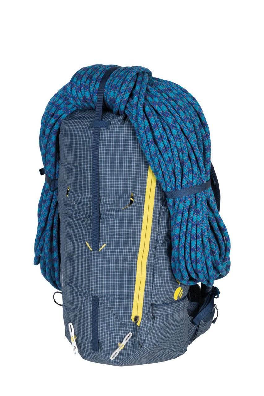 Summit 32 + 5 backpack