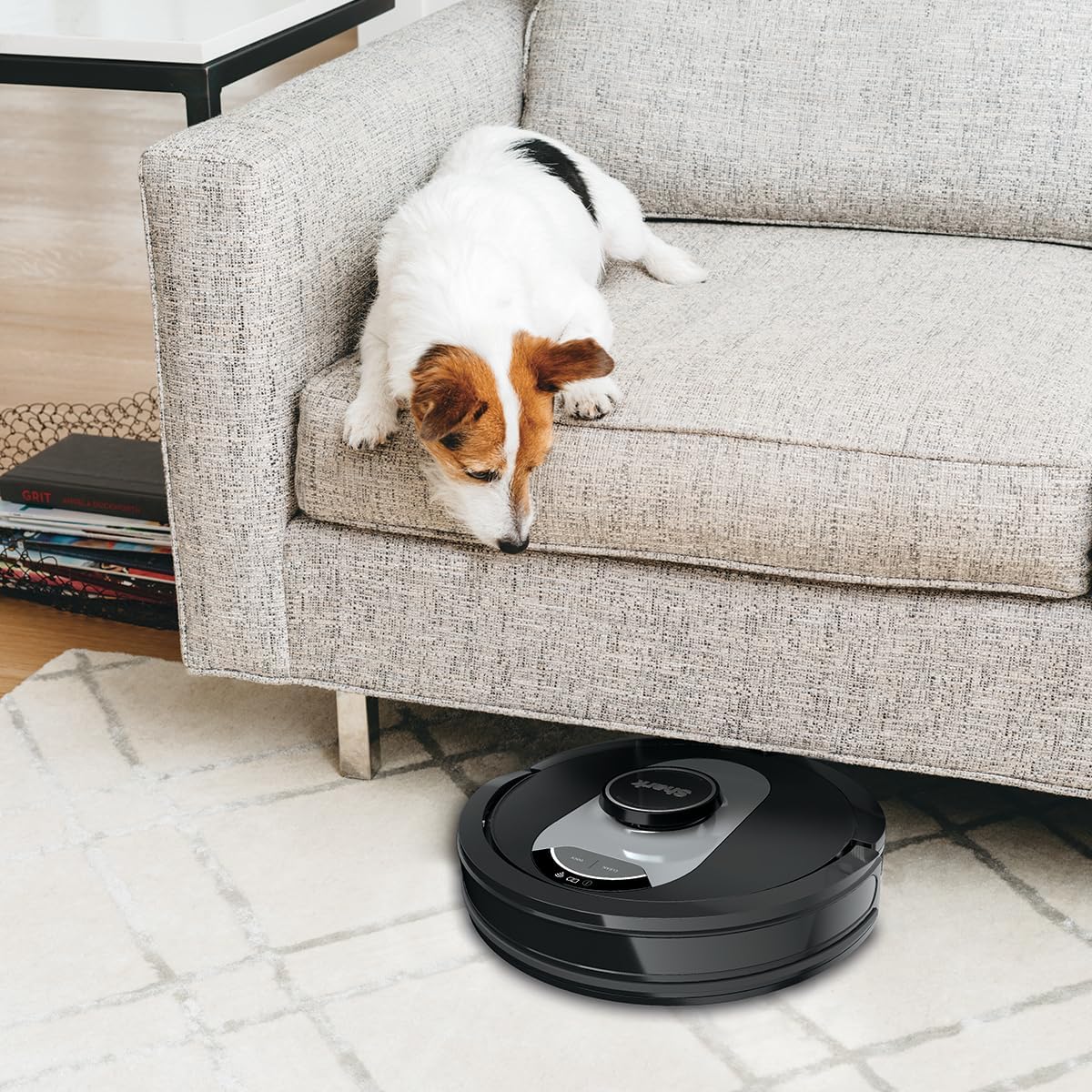 Super robotic vacuum cleaner, 30-day capacity bagless self-empty base, WiFi, Alexa compatible, black/silver
