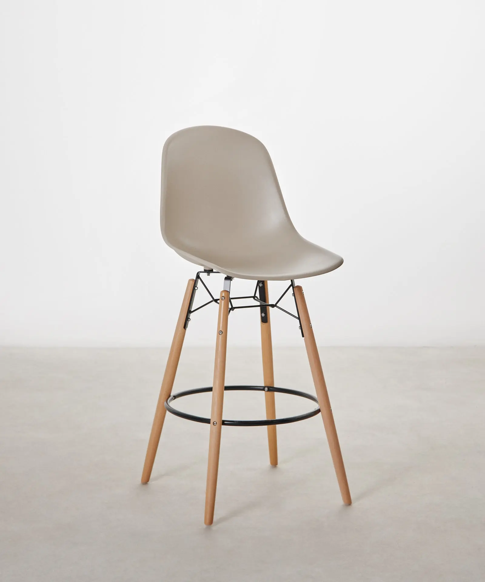 Taburete de Polipropileno y Madera Elon