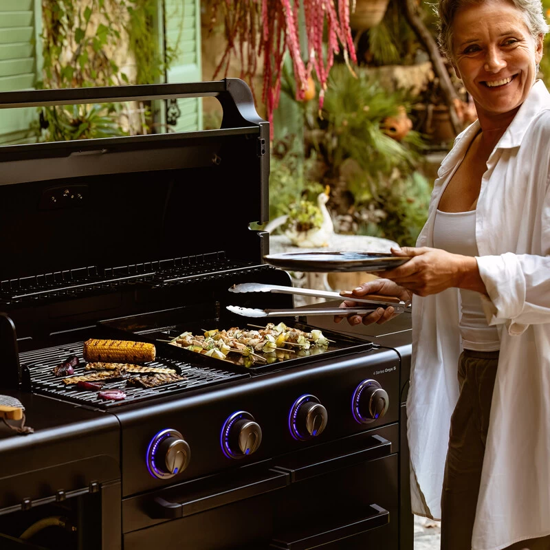 GAS BARBECUE 4 SERIES ONYX S DUAL GAS BUNDLE