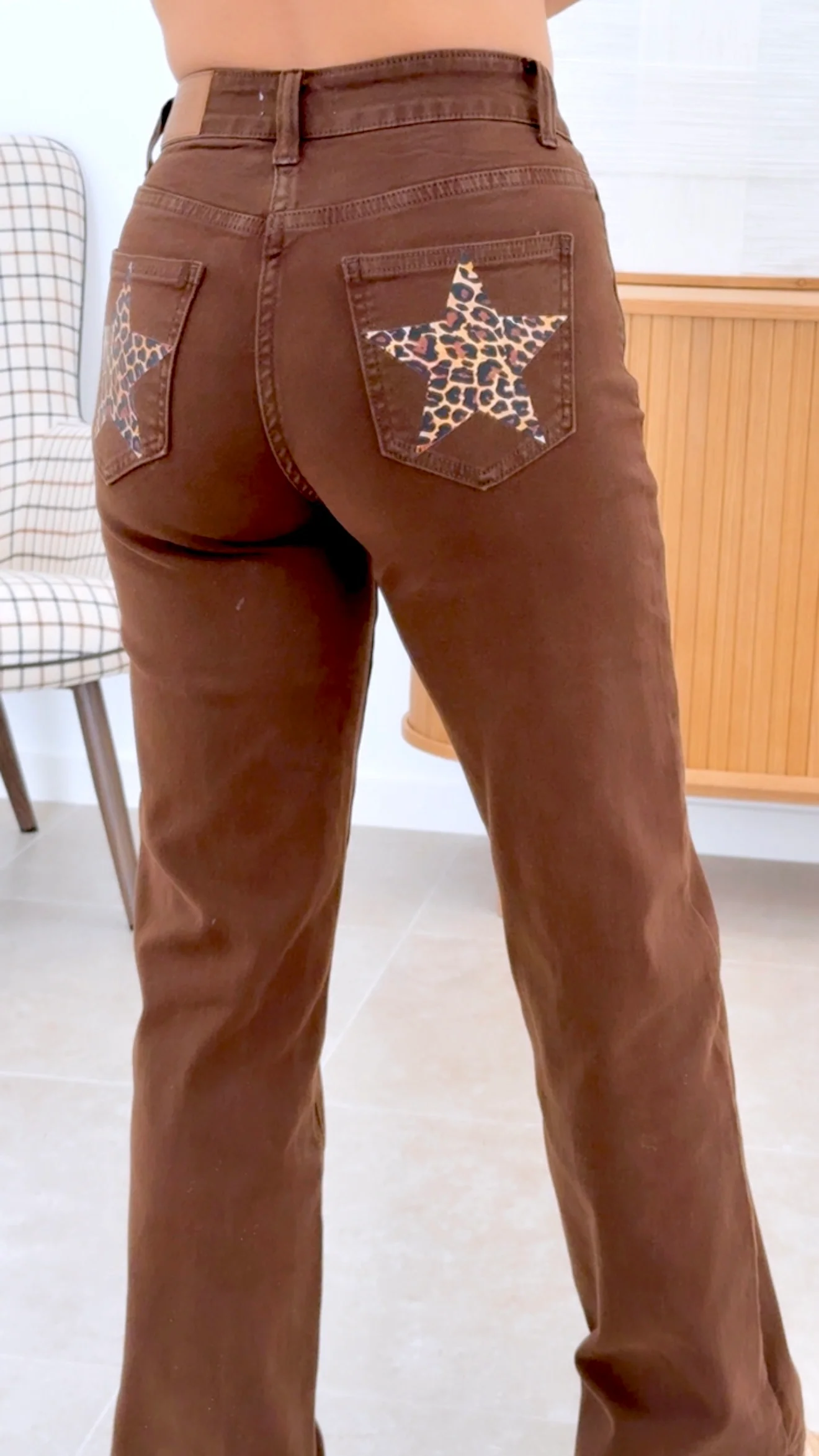 PANTAL��N LEOSTAR