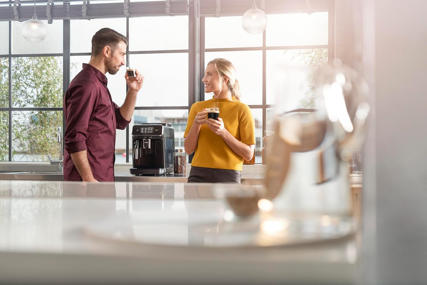 Philips Serie 5400 Kaffeevollautomat - LatteGo, 12 Getränke, Milchaufschäumer, Touchscreen, 4 Profile, Chrom-Finish (EP5447/90)