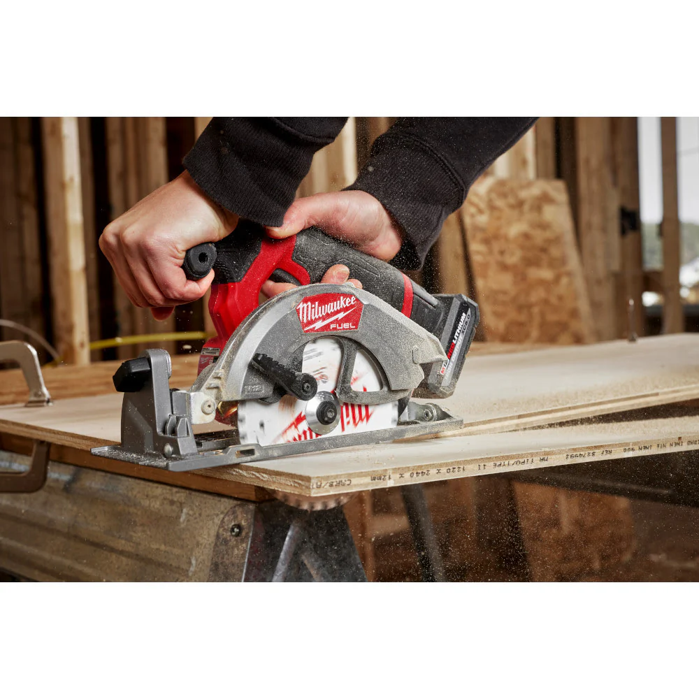 Milwaukee 2521-20 M12 FUEL 5-3/8