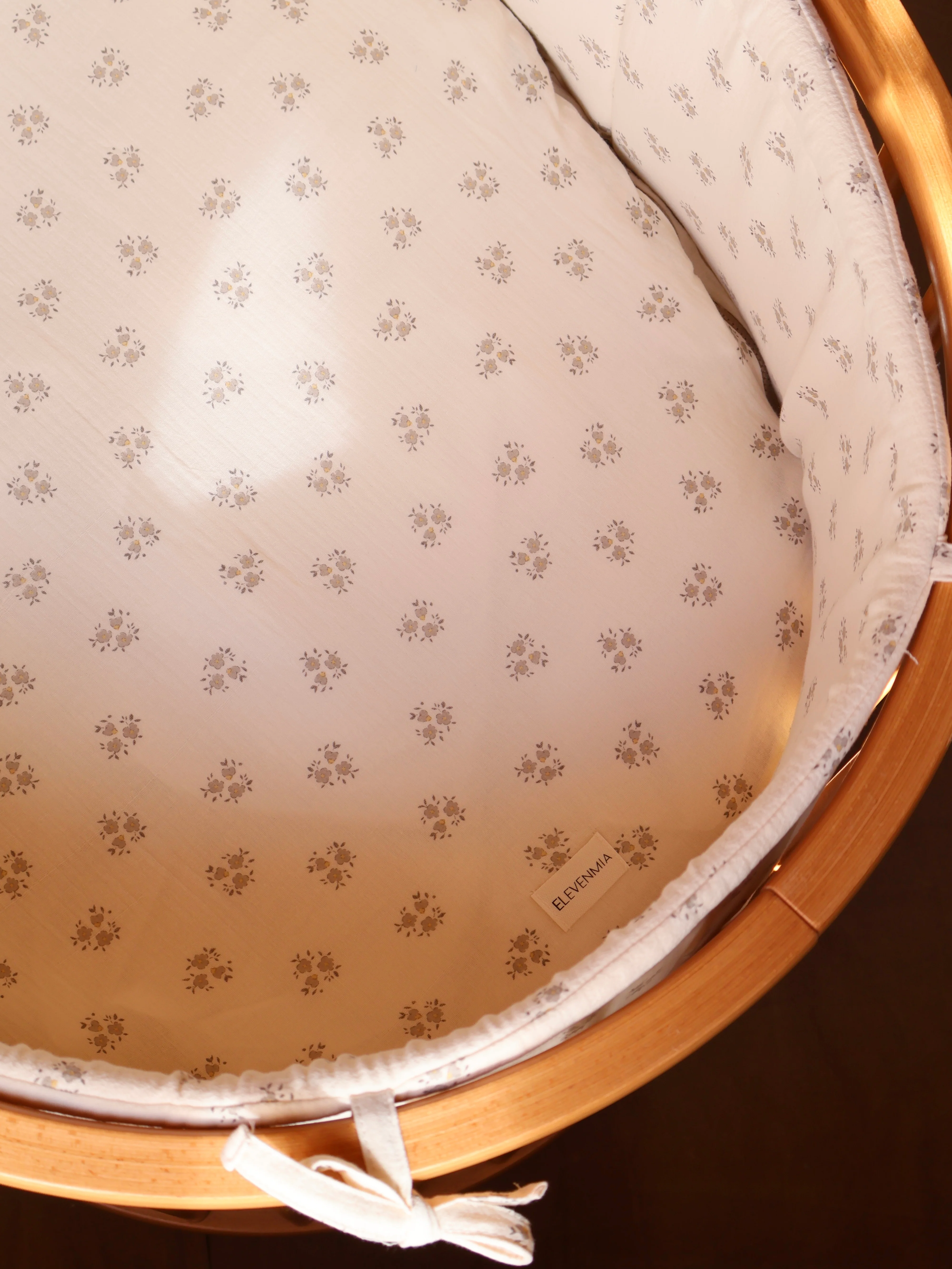 Protector Cuna Stokke V3 Inti Gris