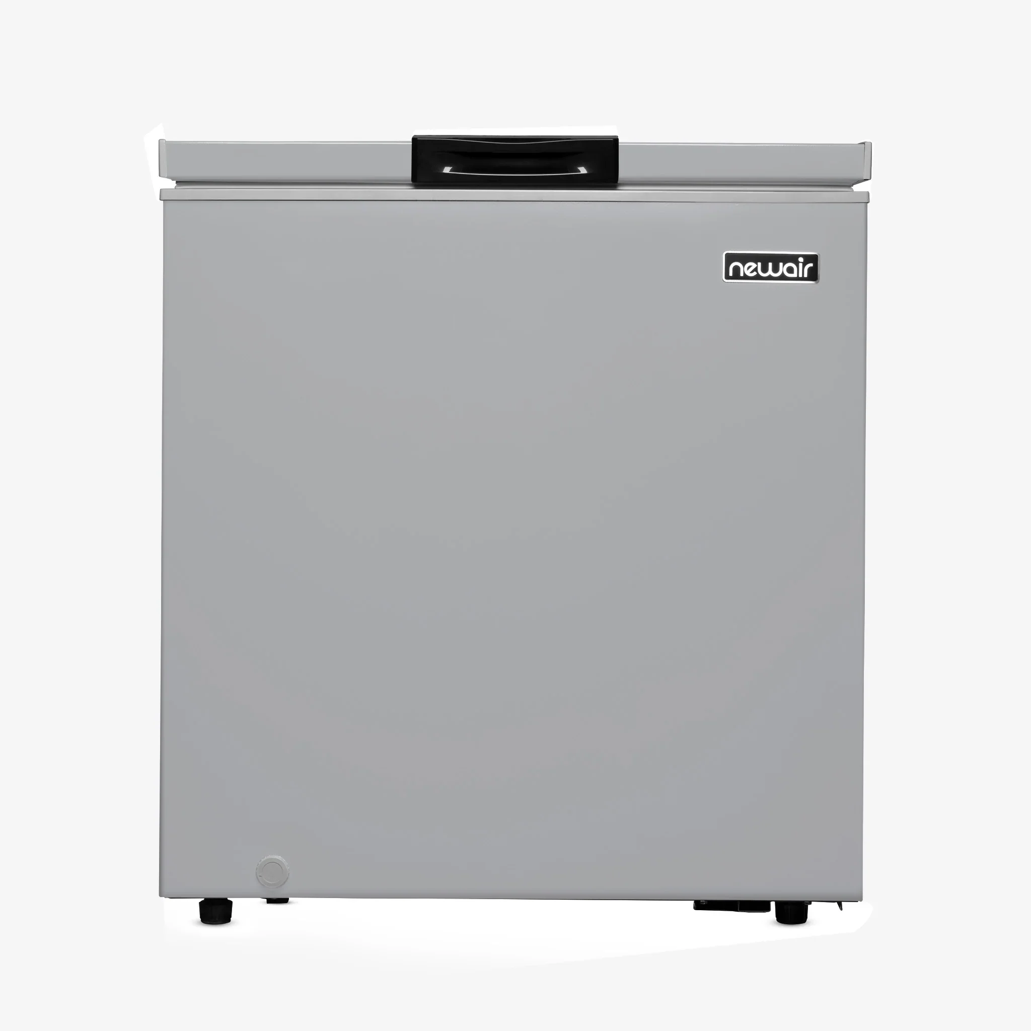 2025 Mini congelador Newair®, 5 pies cúbicos – Gris frío