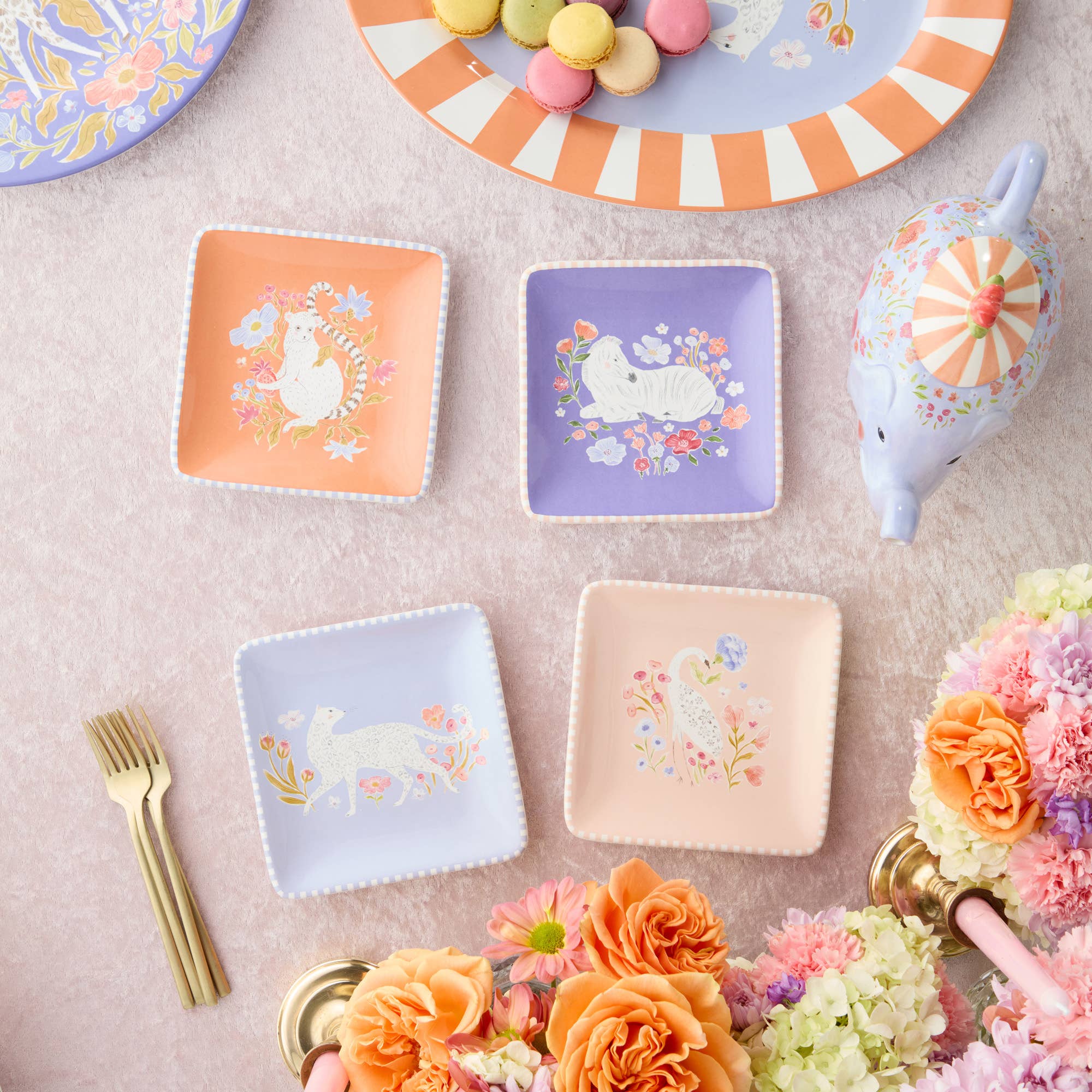 Lemur Menagerie Canape Plates, 6