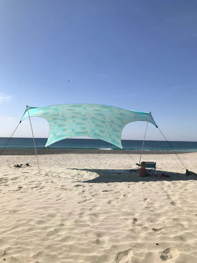 2025 Neso Gigante Tienda de Playa