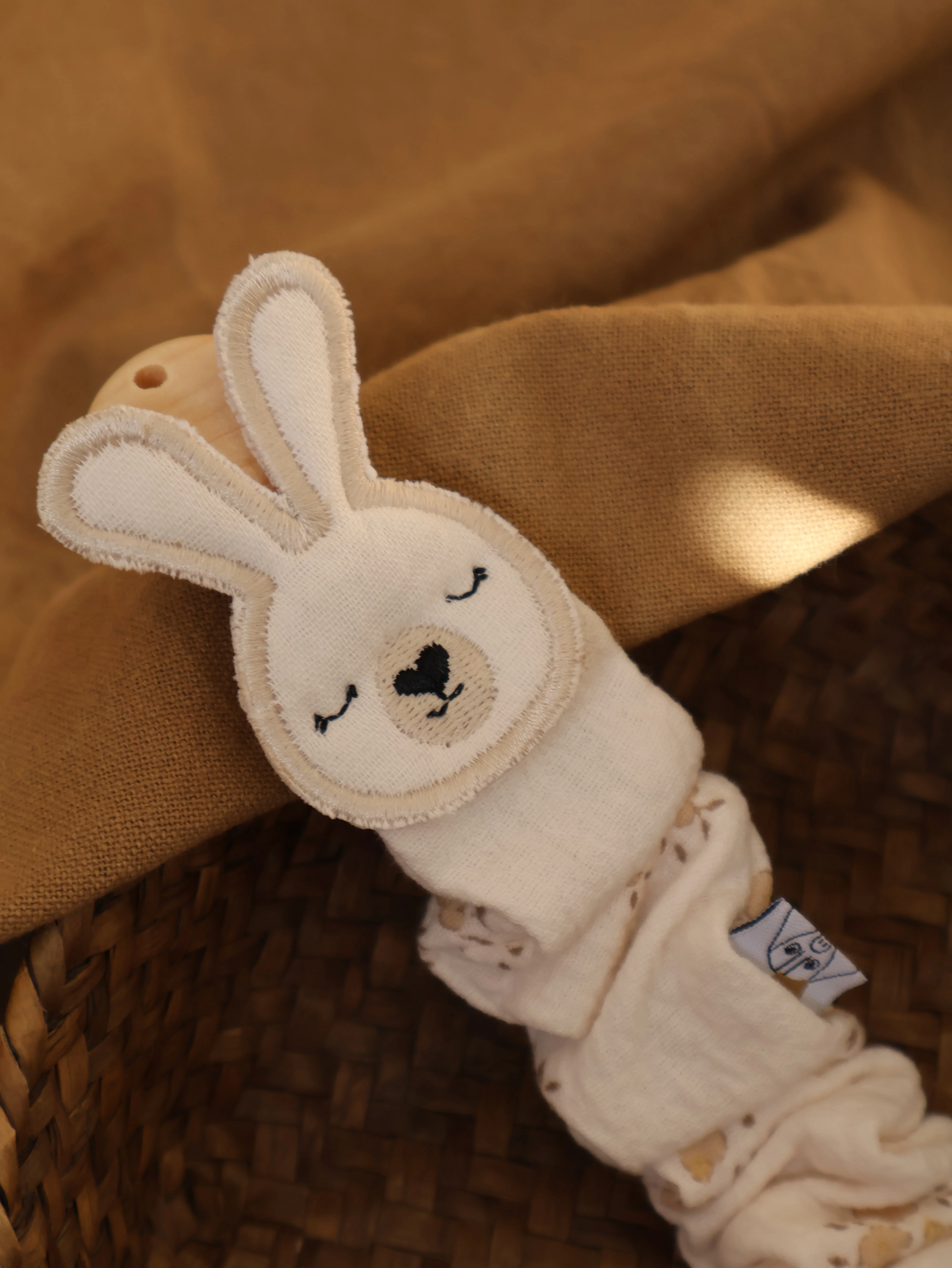 Chupetero Bordado Baby Sia Inti Arena