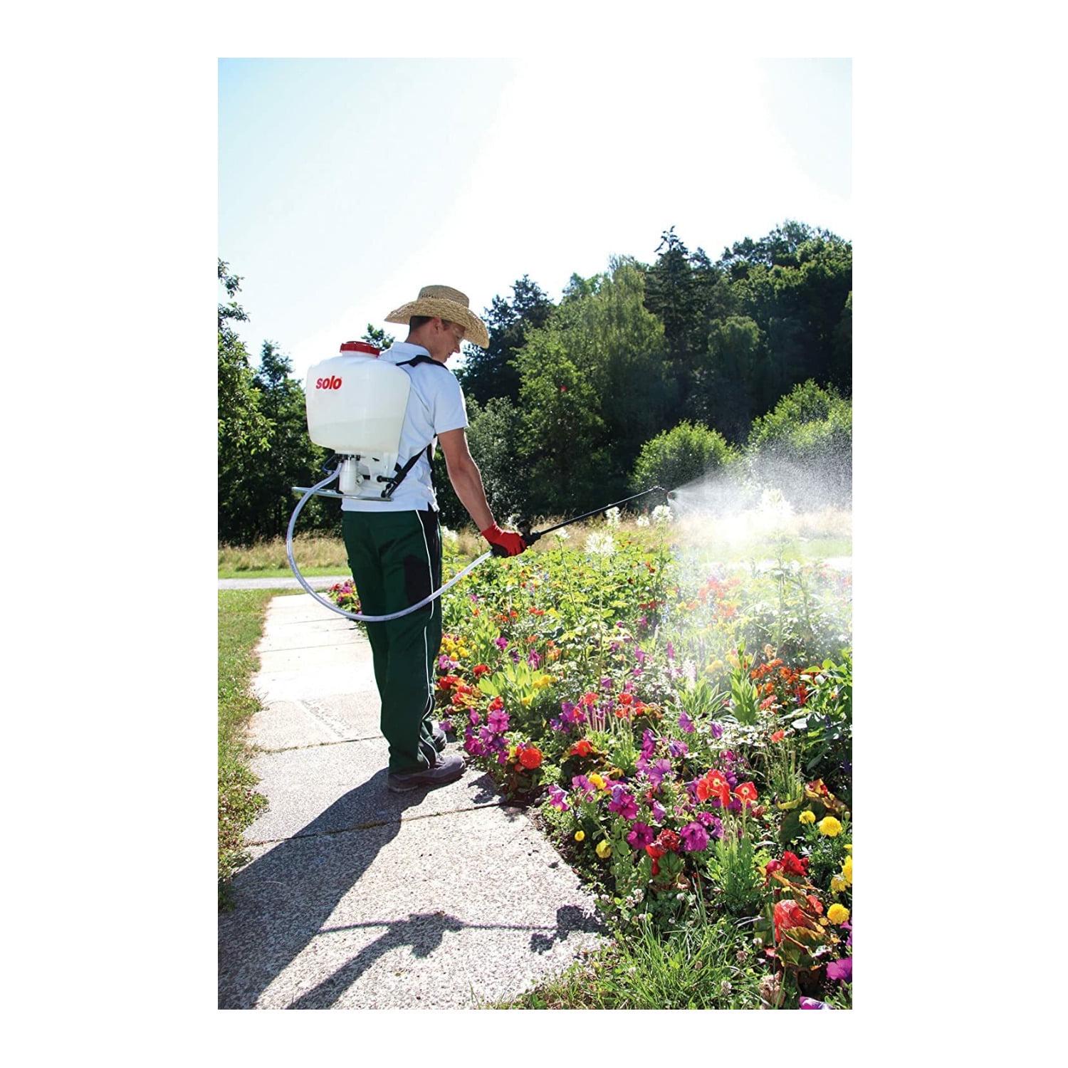 Solo 425 Backpack Sprayer with Piston Pump, 4-Gallon, Adjustable Pressure, UV Resistant
