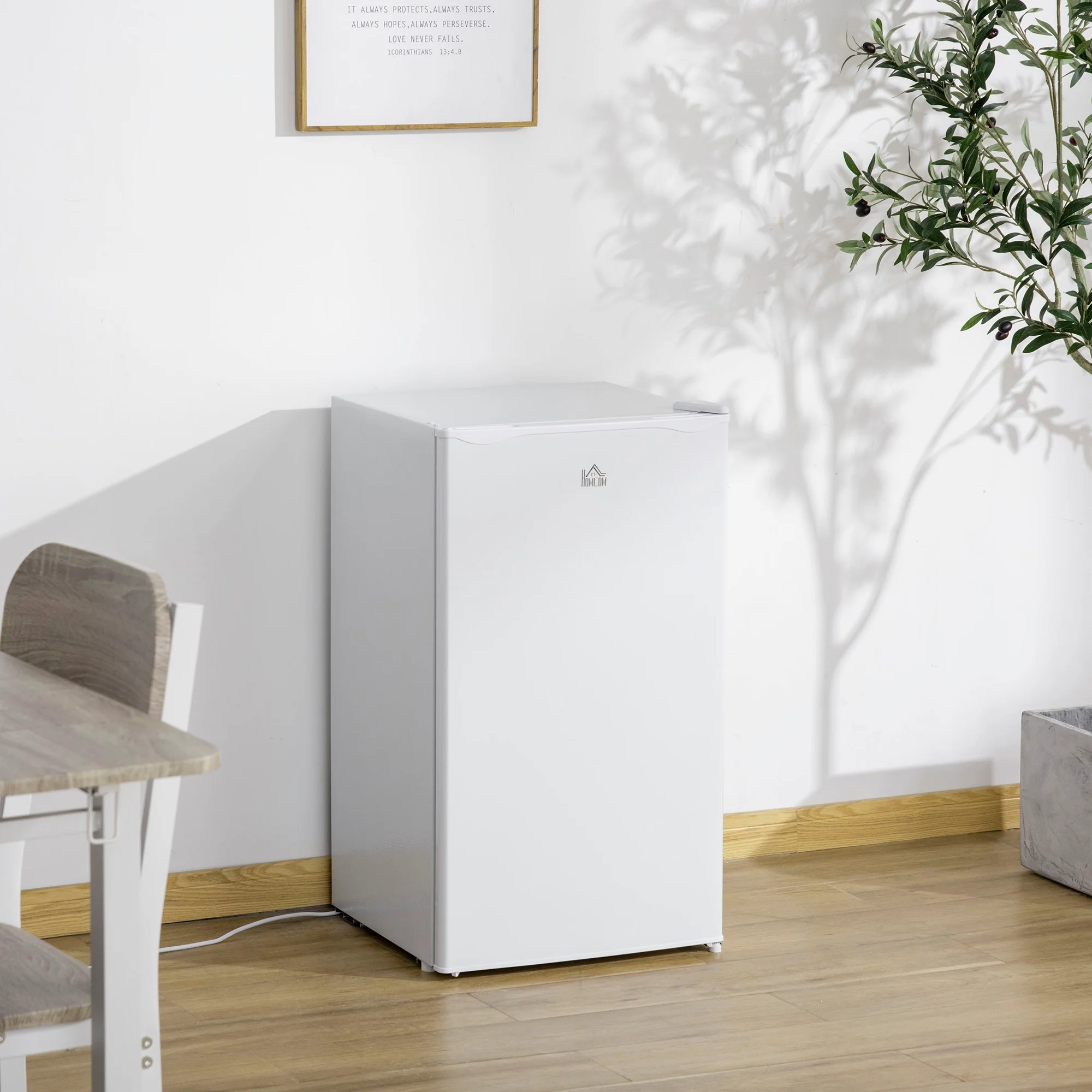 EasyComfort Frigo Portatile da 91L con Termostato Regolabile, Scaffali a Parete, Ripiani e un Cassetto, in Metallo e Plastica, 47.5x44.2x84cm, Bianco