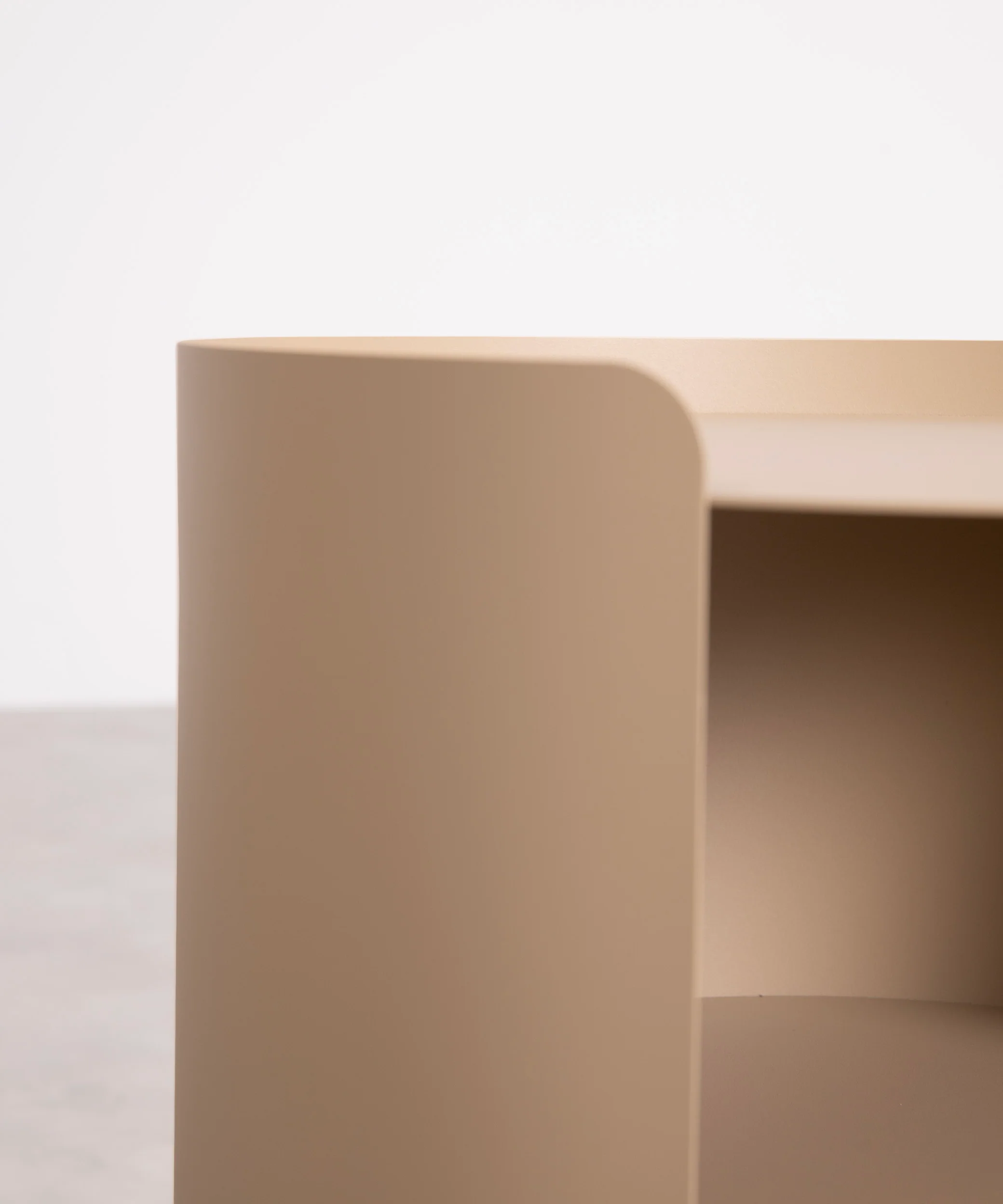 Mesita Auxiliar Rilo (37x46 cm)