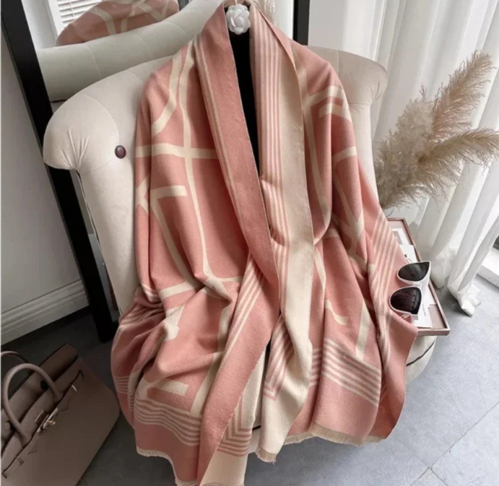 Thick Scarf with Geometric Shapes