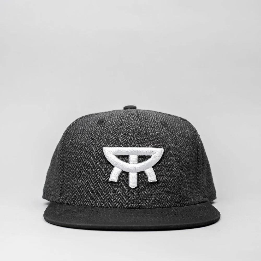RADIANT | SNAPBACK | OXFORD