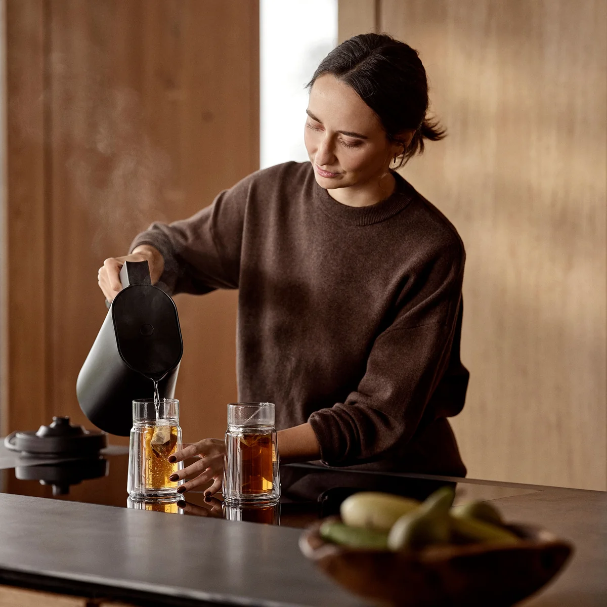 Jacob Jensen NORDIC Czajnik Elektryczny z Regulacją Temperatury 1,2 l / Czarny