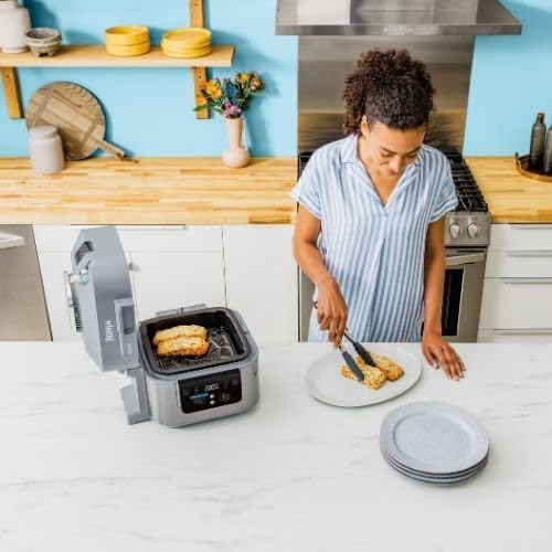 Ninja Combi 12-w-1 Multi-Cooker, kuchenka wielofunkcyjna, piekarnik i frytownica, 12 funkcji, przygotuj posiłki rodzinne w 15 minut, zawiera blachę do pieczenia, patelnię i przepisy, szary, SFP700EU