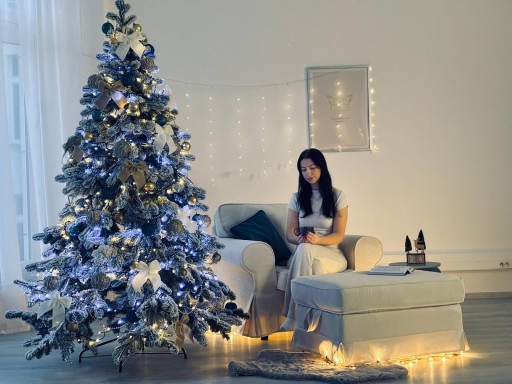 NOWOŚĆ! Piękna Biała sztuczna Choinka LUX 100% PE Zasypana śniegiem 1.8m