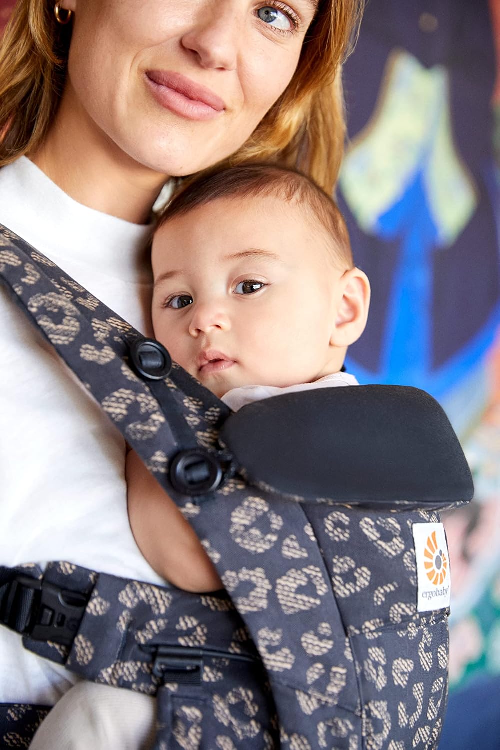 Ergobaby Omni Breeze Nosidełko dla noworodków od urodzenia do 20 kg, 4 pozycje SoftFlex Mesh Ergonomiczne nosidełko dla niemowląt Nosidełko do noszenia na plecach, Graphite Grey