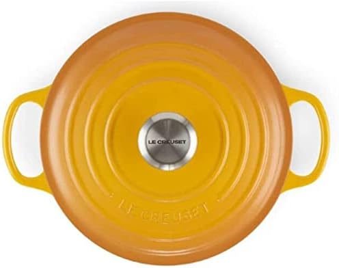 Le Creuset Signature żeliwne naczynie do pieczenia z pokrywką, Ø 26 cm, okrągłe, nadaje się do wszystkich rodzajów kuchenek i kuchenek indukcyjnych, pojemność: 5,3 l, 5,135 kg, kolor czerwony