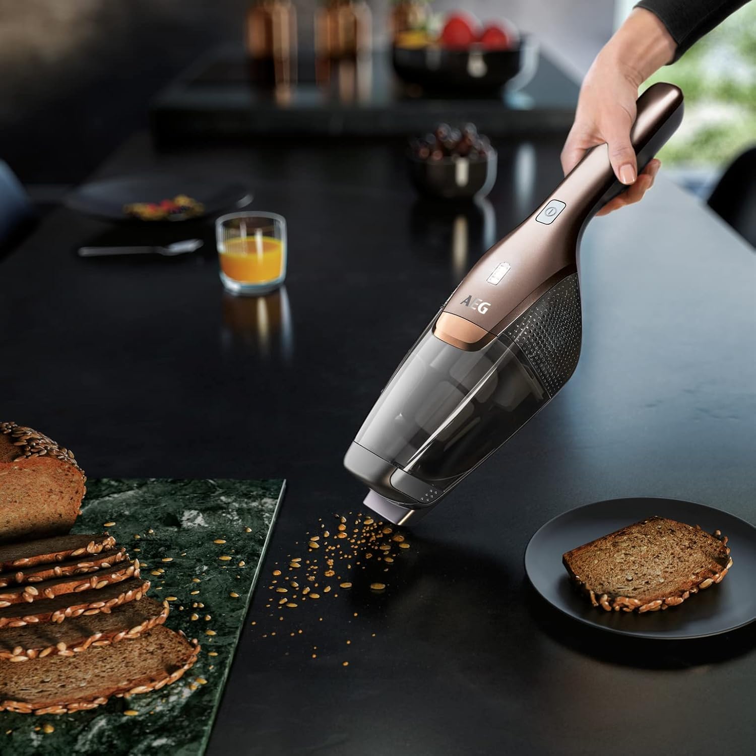 Aeg Animal Odkurzacz, Czerwony, 18.0W 230.0V