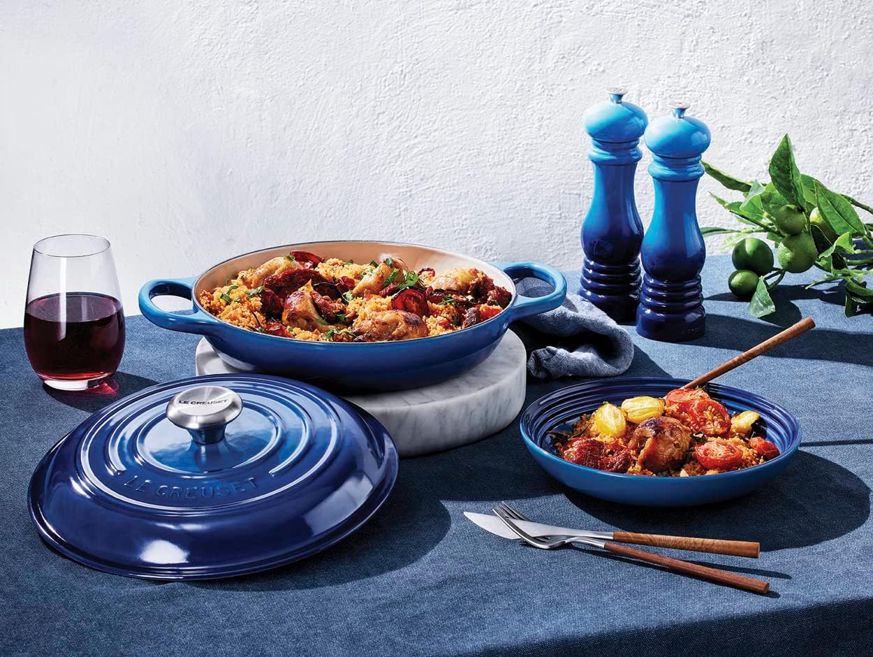 Le Creuset Signature żeliwny garnek Gourmet, okrągły, Ø 30 cm, 3,5 l, do wszystkich rodzajów kuchenek włącznie z indukcyjnymi, 5,55 kg, czerwony piec
