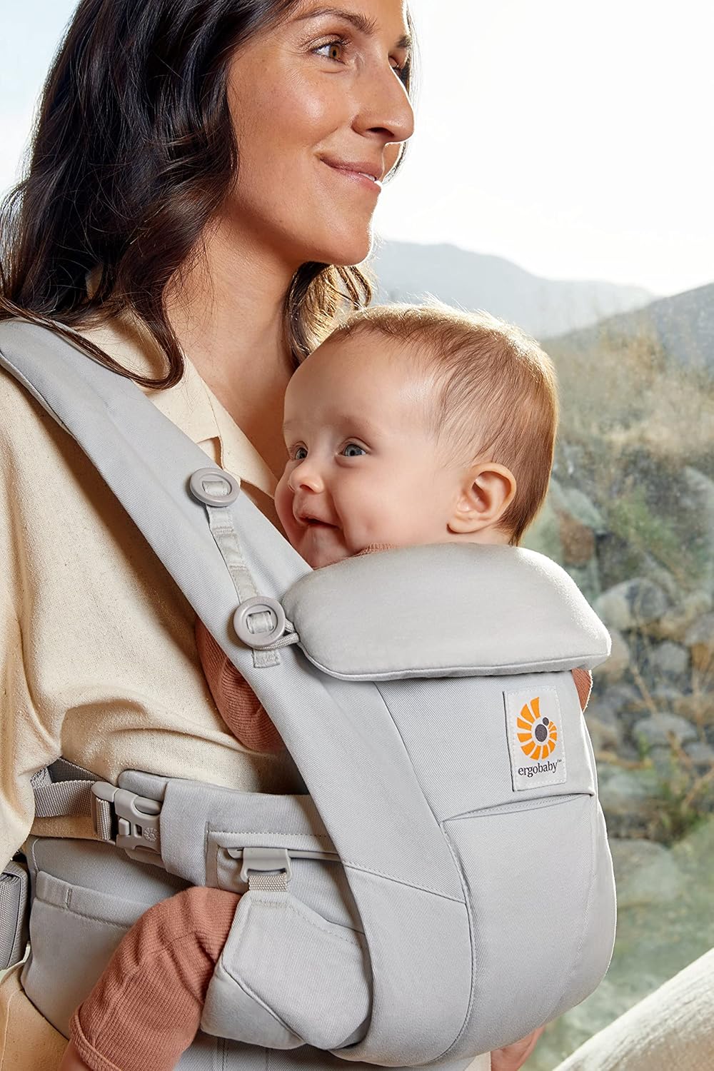 Ergobaby Omni Breeze Nosidełko dla noworodków od urodzenia do 20 kg, 4 pozycje SoftFlex Mesh Ergonomiczne nosidełko dla niemowląt Nosidełko do noszenia na plecach, Graphite Grey