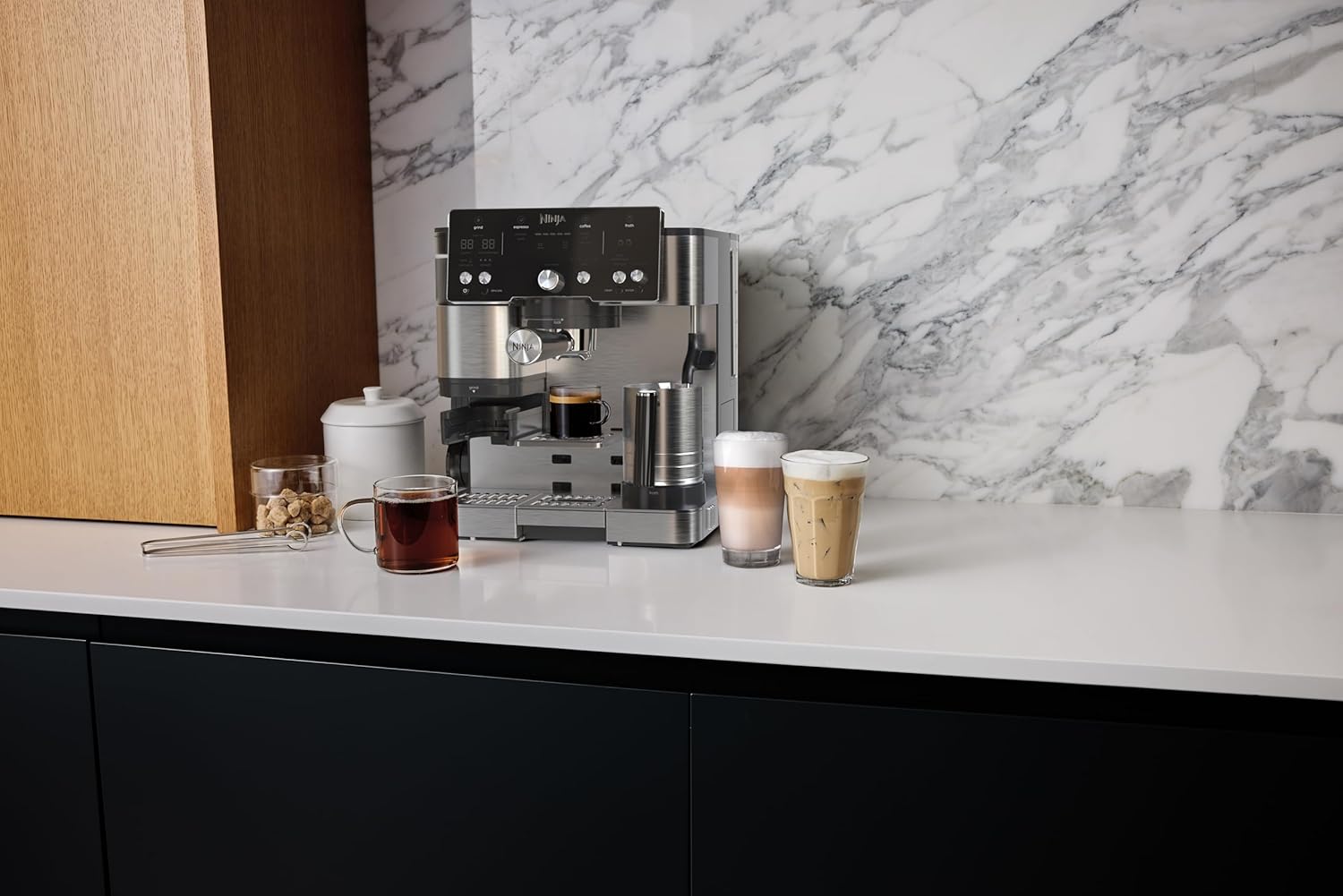 Ninja Luxe Premier Ekspres do kawy 3 w 1, latte, cappuccino, cold brew, espresso, wbudowany młynek i spieniacz do mleka, łatwy w obsłudze, 4 automatyczne ustawienia spieniania, srebrny, ES601EU