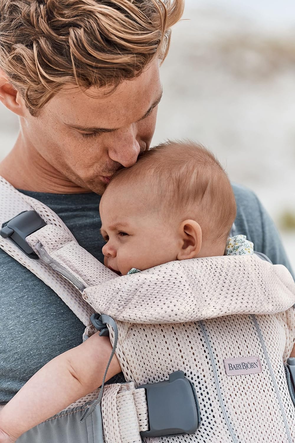 BabyBjörn Nosidełko dla niemowląt One Air, siatka 3D, szaro-beżowe