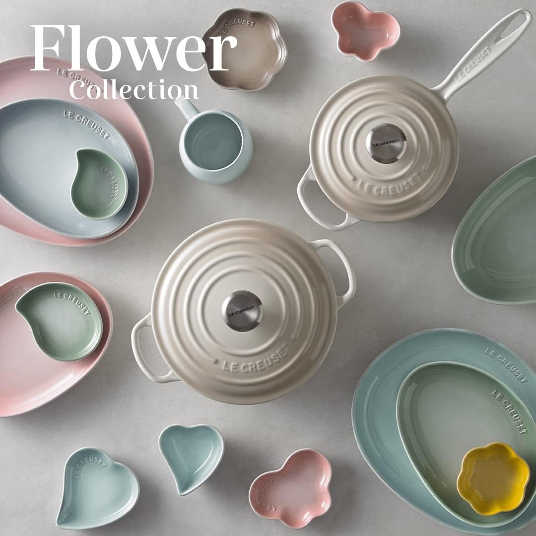 Le Creuset Signature żeliwne naczynie do pieczenia z pokrywką, Ø 26 cm, okrągłe, nadaje się do wszystkich rodzajów kuchenek i kuchenek indukcyjnych, pojemność: 5,3 l, 5,135 kg, kolor czerwony