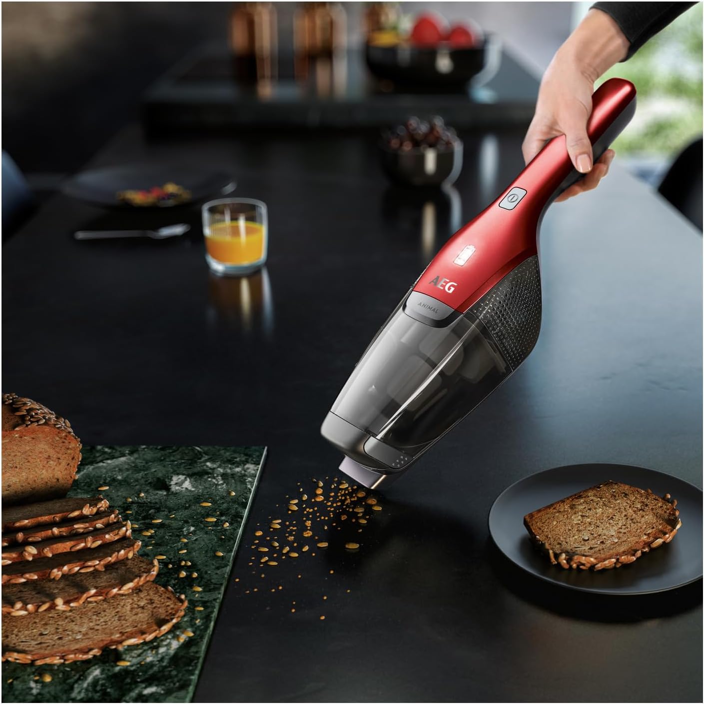 Aeg Animal Odkurzacz, Czerwony, 18.0W 230.0V