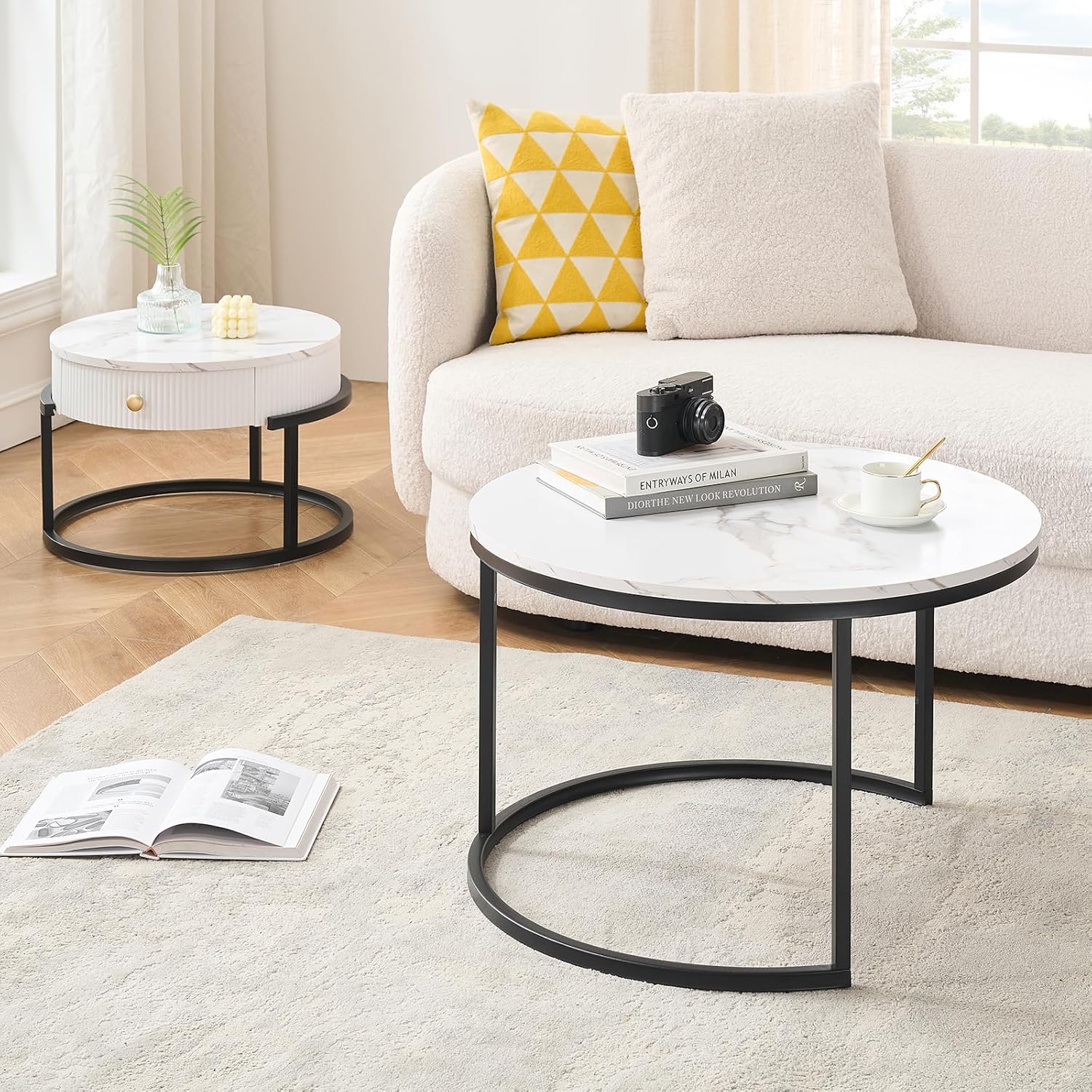 Ginhow Stolik kawowy, okrągły, biały i złoty, 2-częściowy zestaw, stolik kawowy o wyglądzie marmuru, okrągły stolik kawowy z 1 szufladą, nowoczesny stolik pomocniczy, złoty, okrągły, Ø 70 x wys. 45