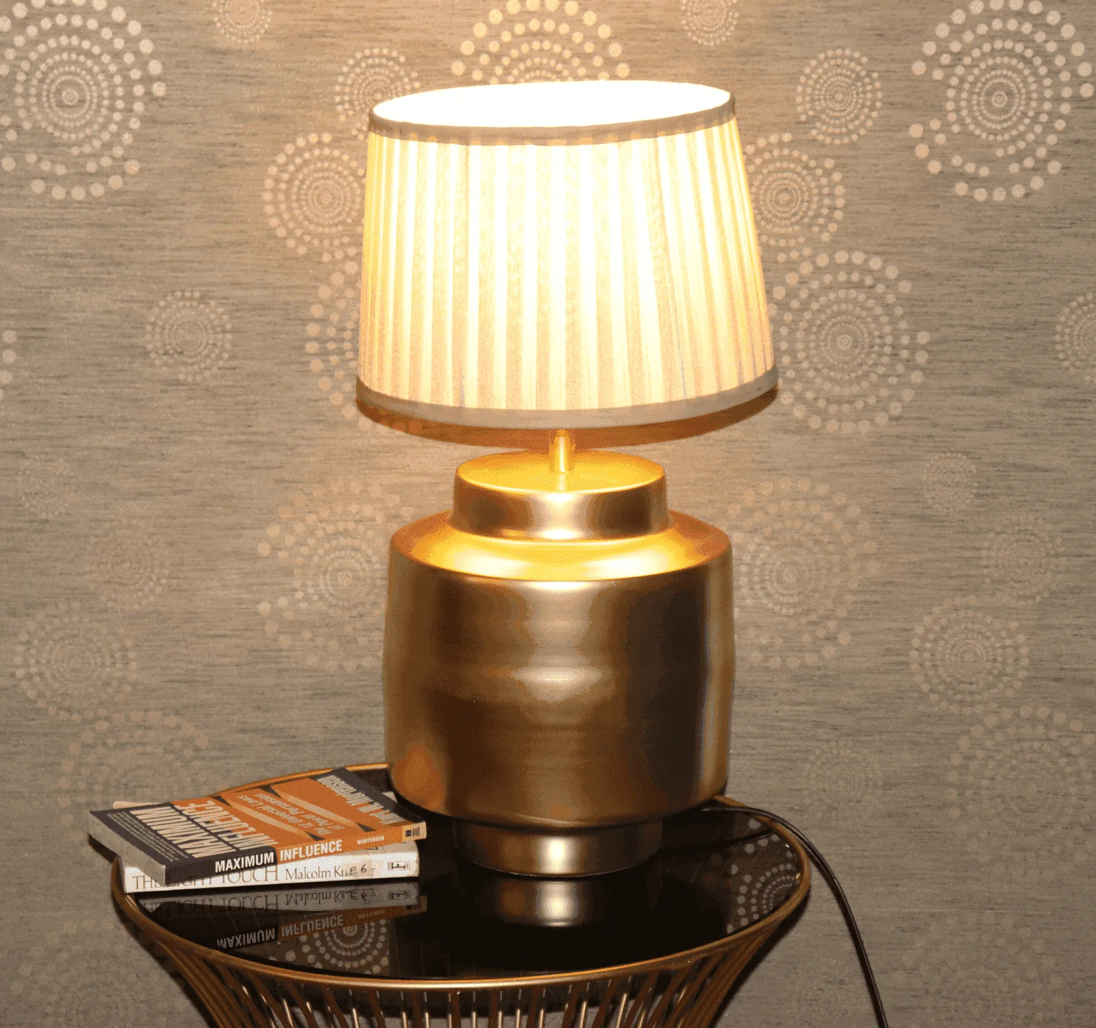 Metal Table Lamp (Golden Ray)