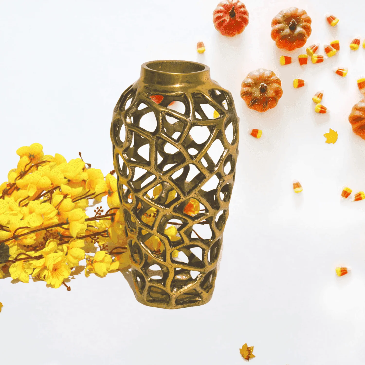 The Golden Metal Vase ( The Gold Glory)