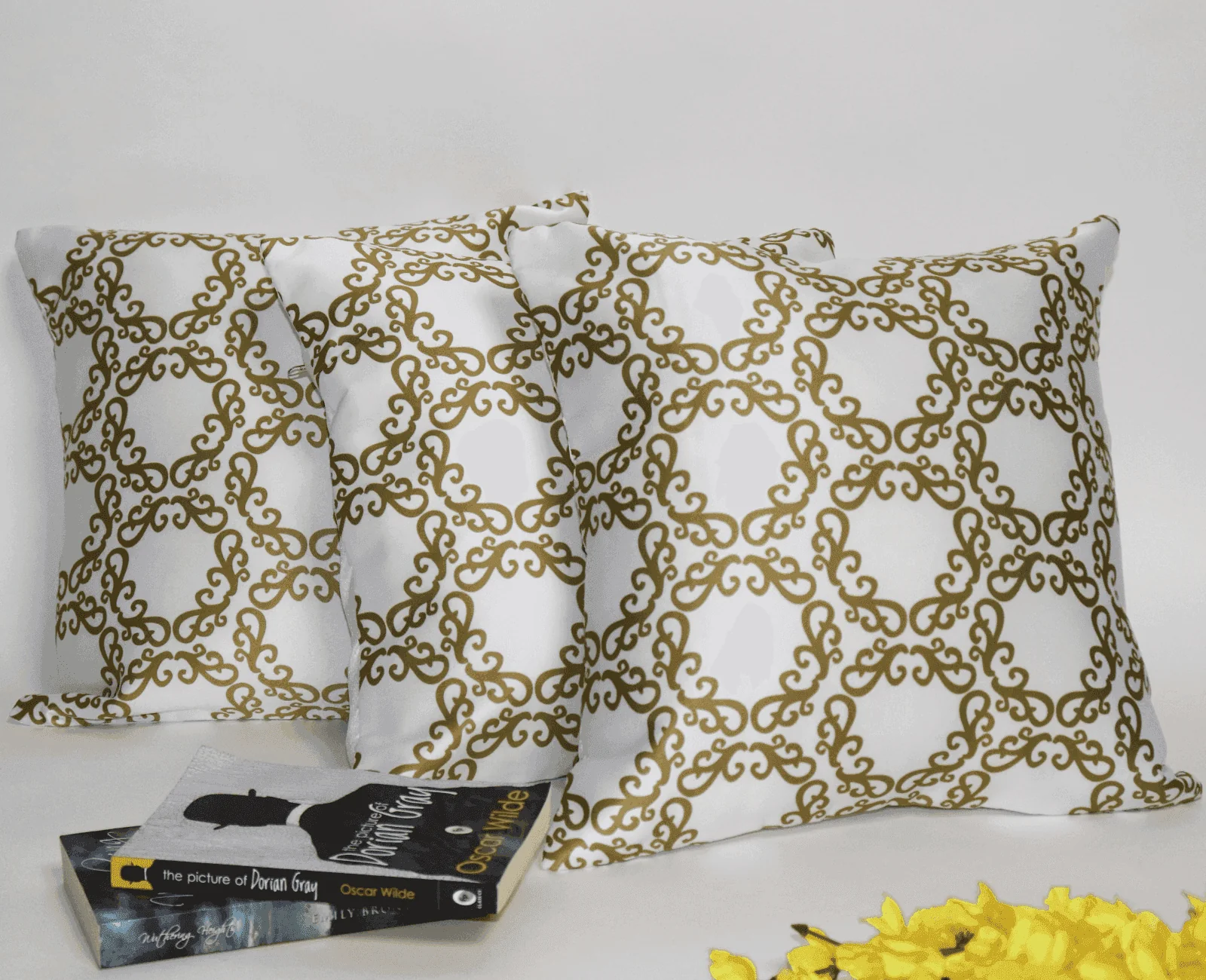 The Golden Circle Cushion Cover