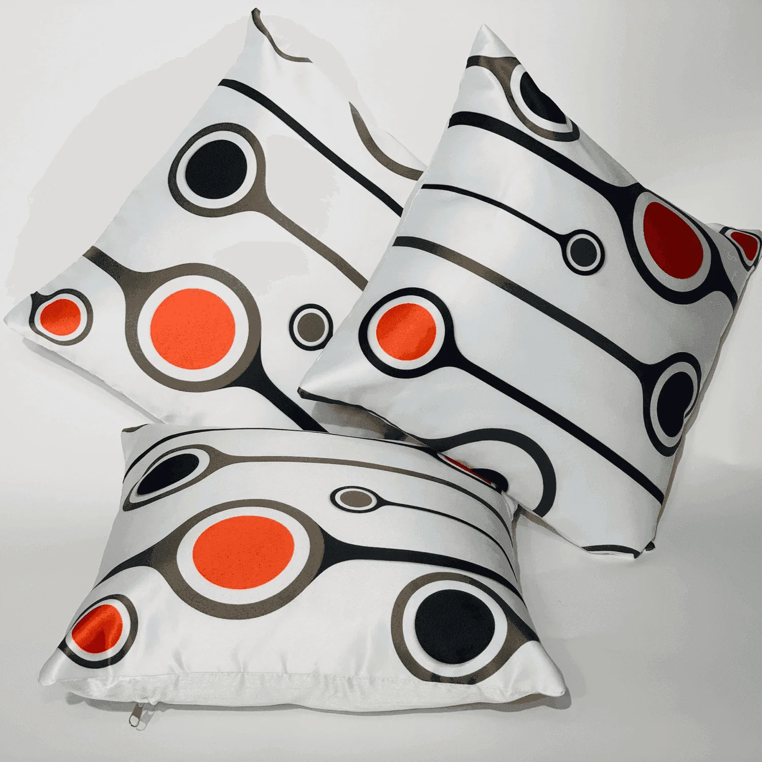 The White Show Cushion covers