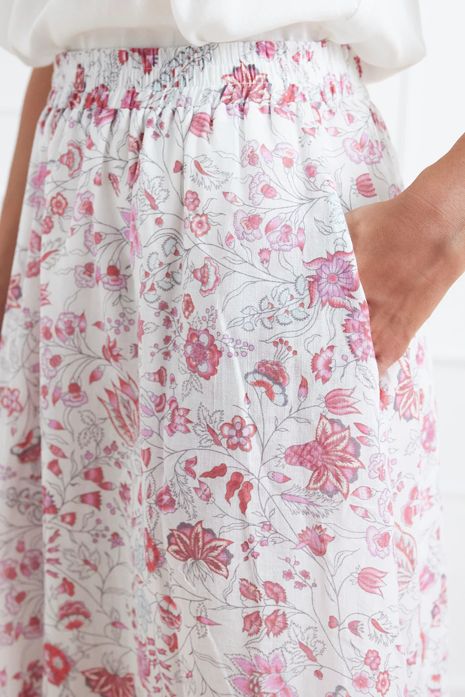 Wren Skirt in Sundrenched Garden