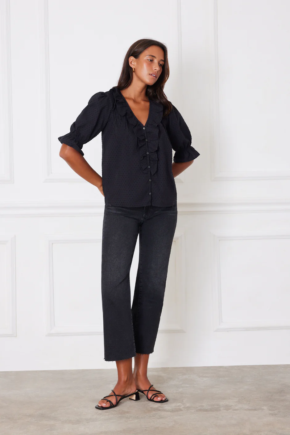 Chloe Shirt in Black Solid