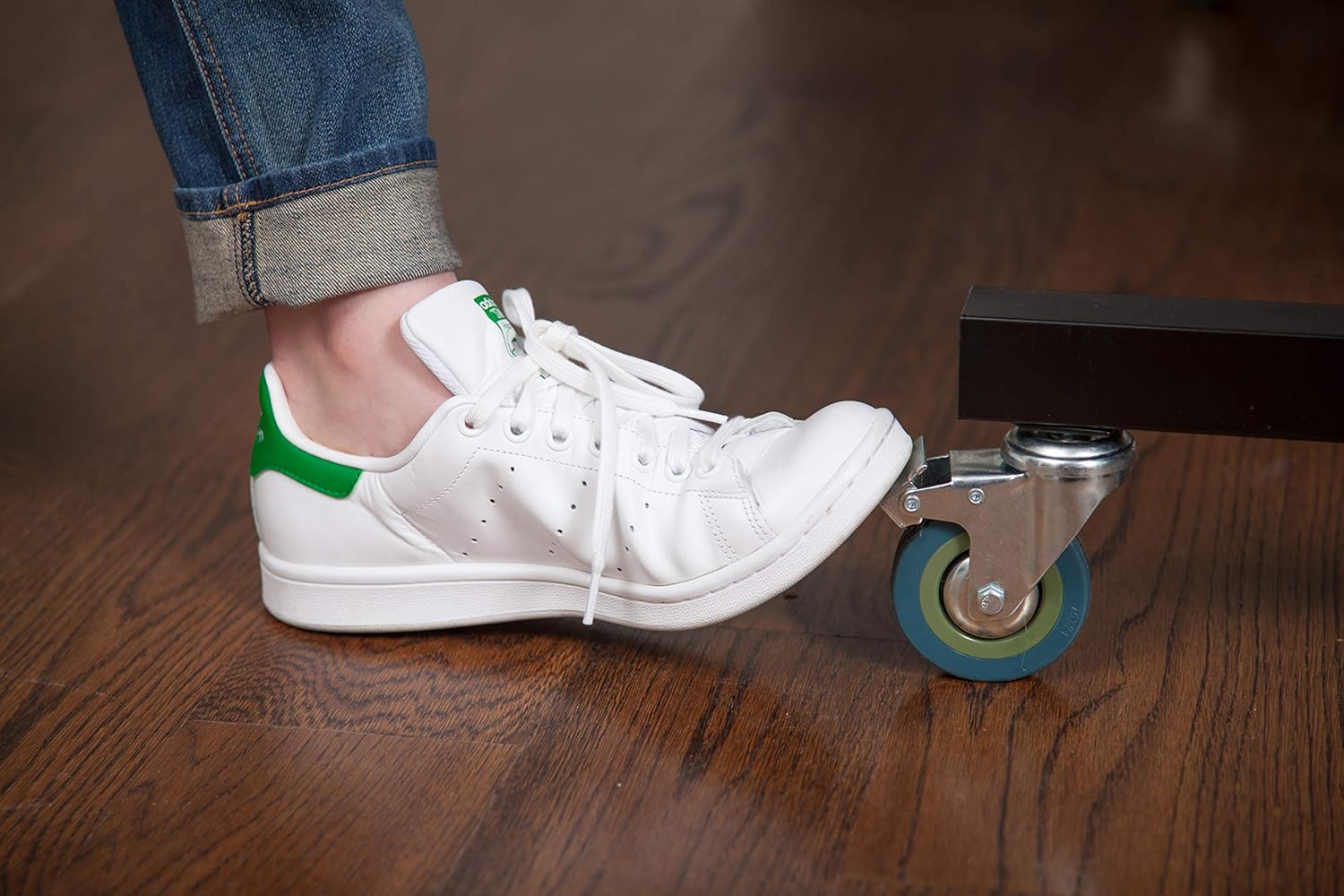 Inside Professional MDF Indoor Ping Pong Table with Quick Clamp Table Tennis Net and Post Set - 10 Minute Easy Assembly - Tournament Quality - Foldable with Single Player Playback Mode