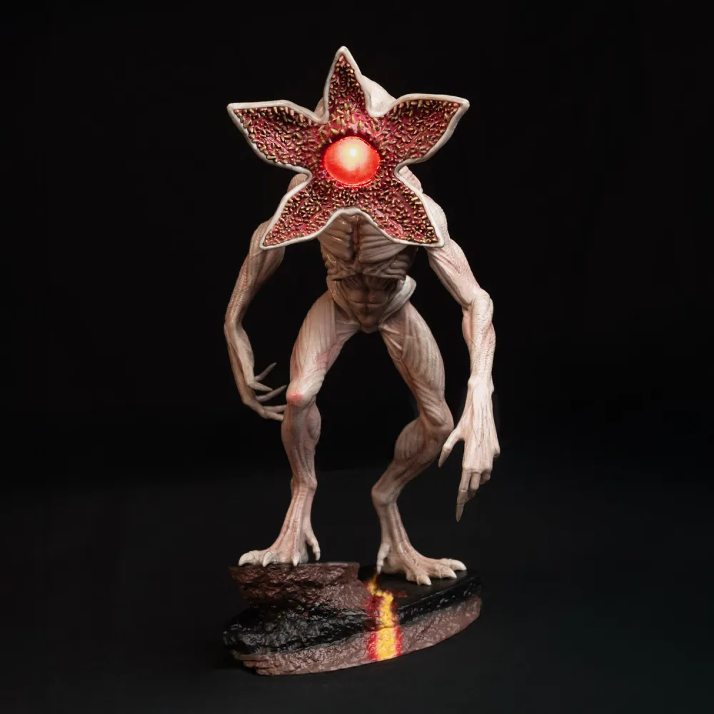 Stranger Things - Demogorgon - Valaisin (lamppu)